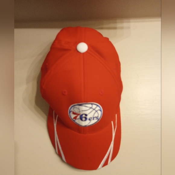 Fan Favorite NBA Philadelphia 76ers men's adjustable hat - Picture 3 of 6